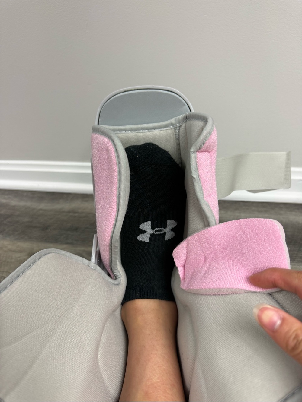 Amazon Pink CAM Walking Boot - Picture 10 of 16